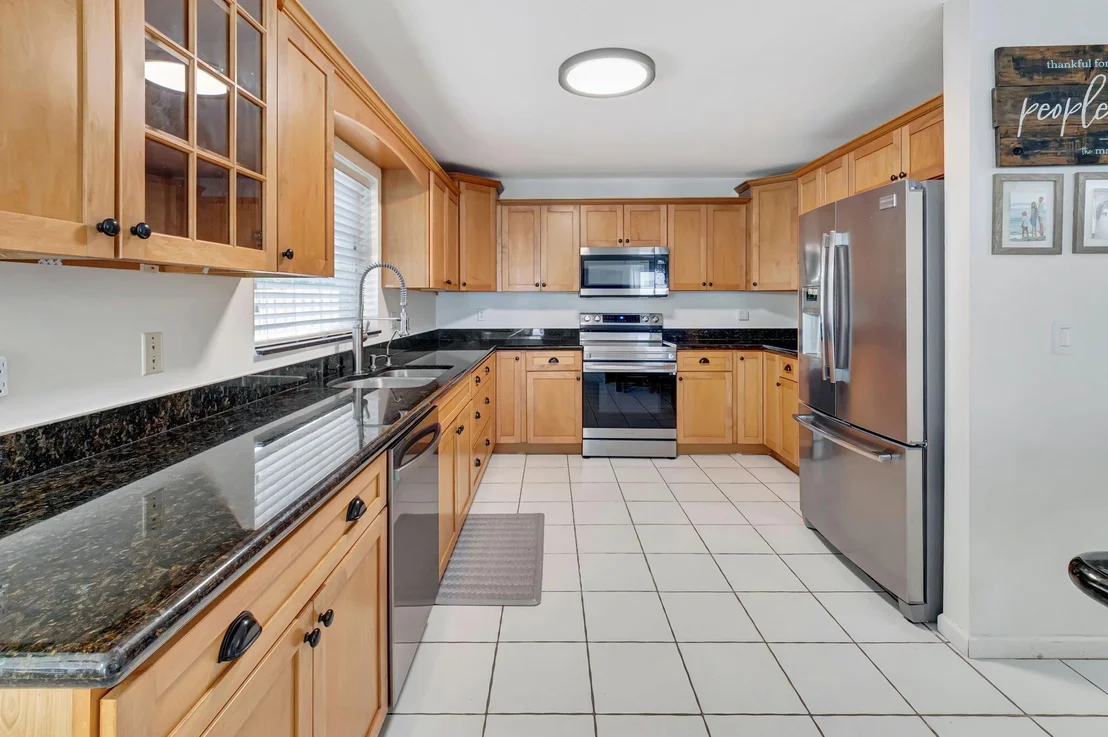 Photo of 8884 Spring Valley Drive