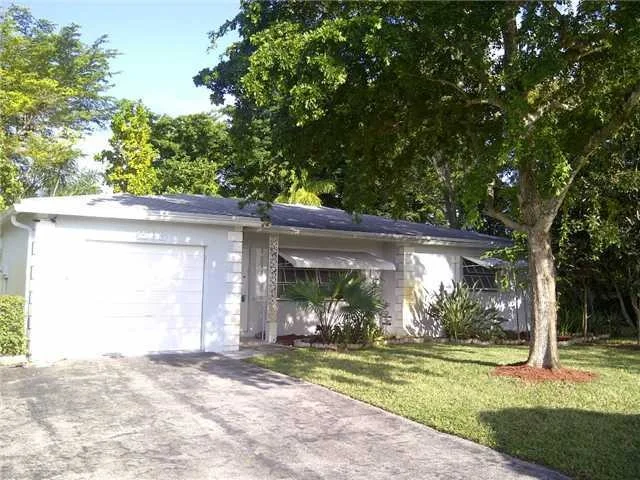Photo of 4538 Albedo Street
