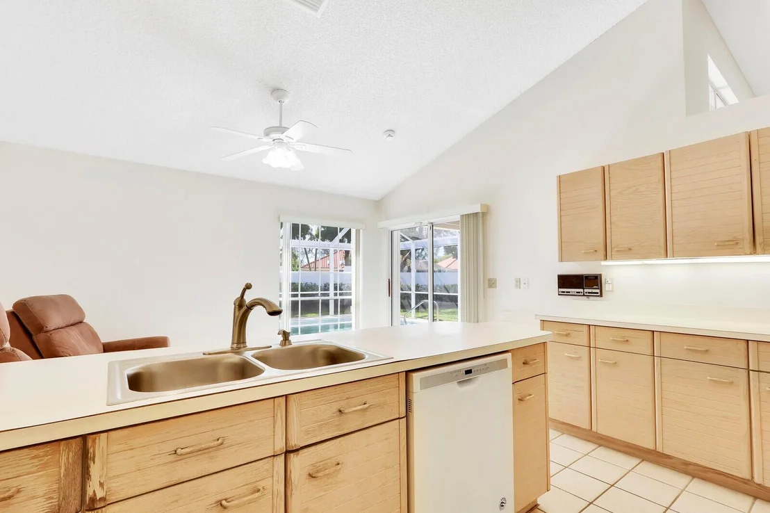 Photo of 135 Eagleton Court