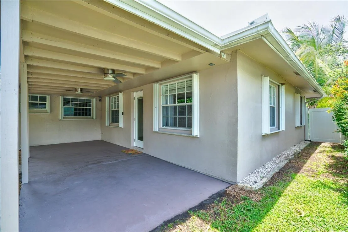 Photo of 39 SE 9th Avenue