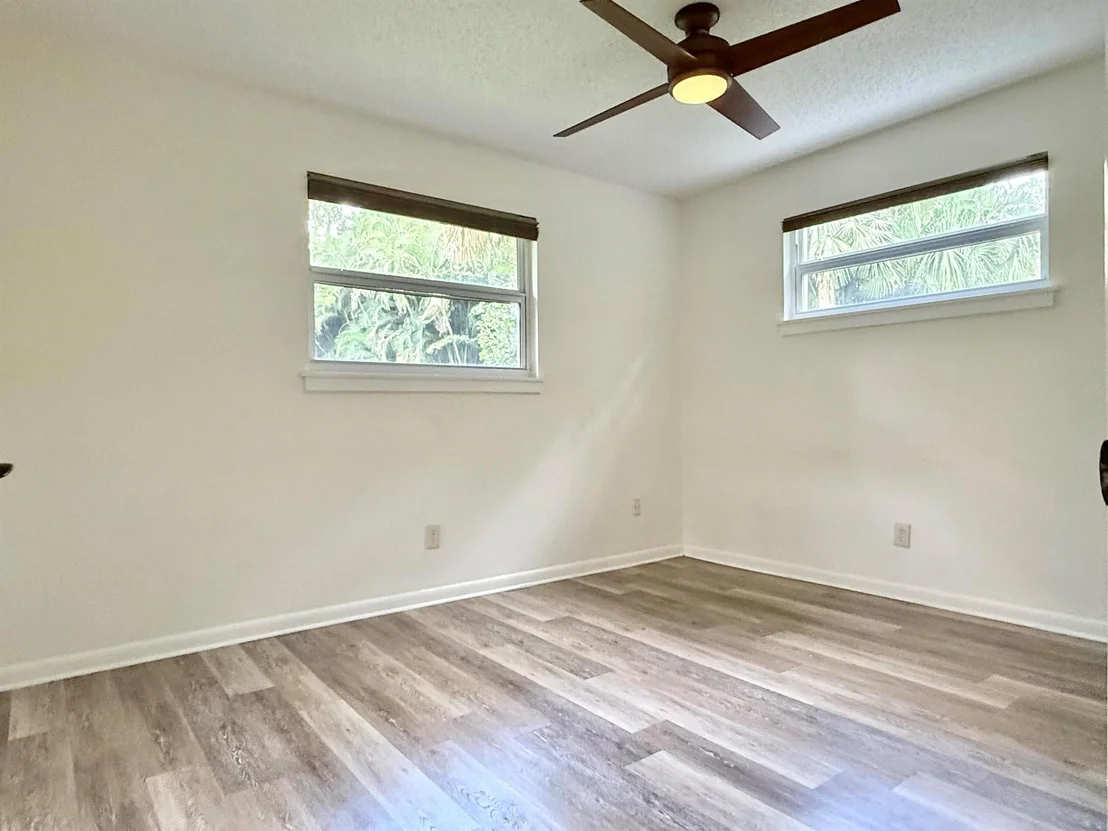 Photo of 17827 126 Terrace N