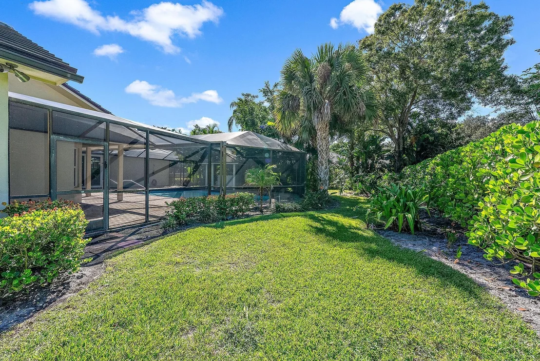 Photo of 18433 SE Heritage Drive Drive