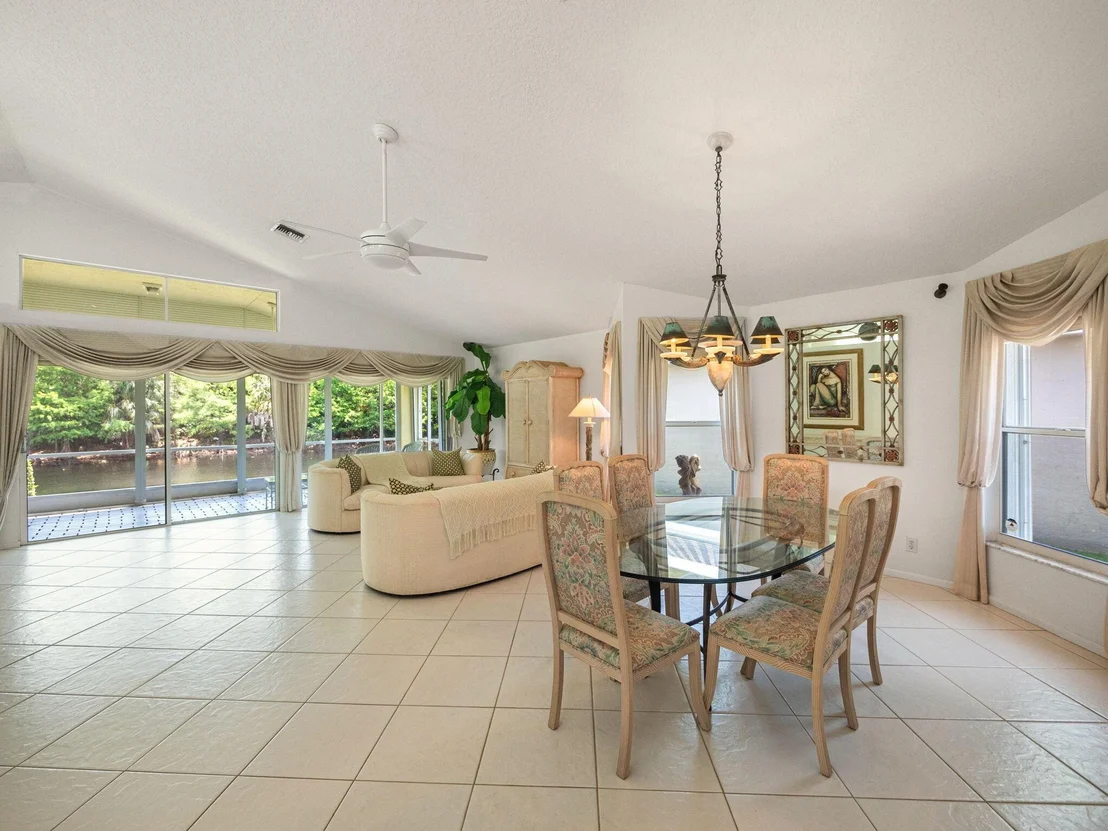 Photo of 131 Harbor Lake Circle