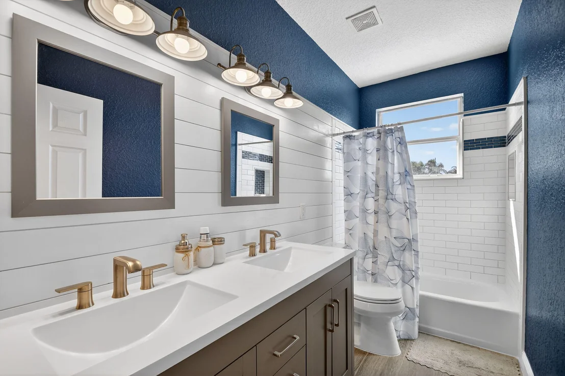 Photo of 5947 Bay Hill Circle