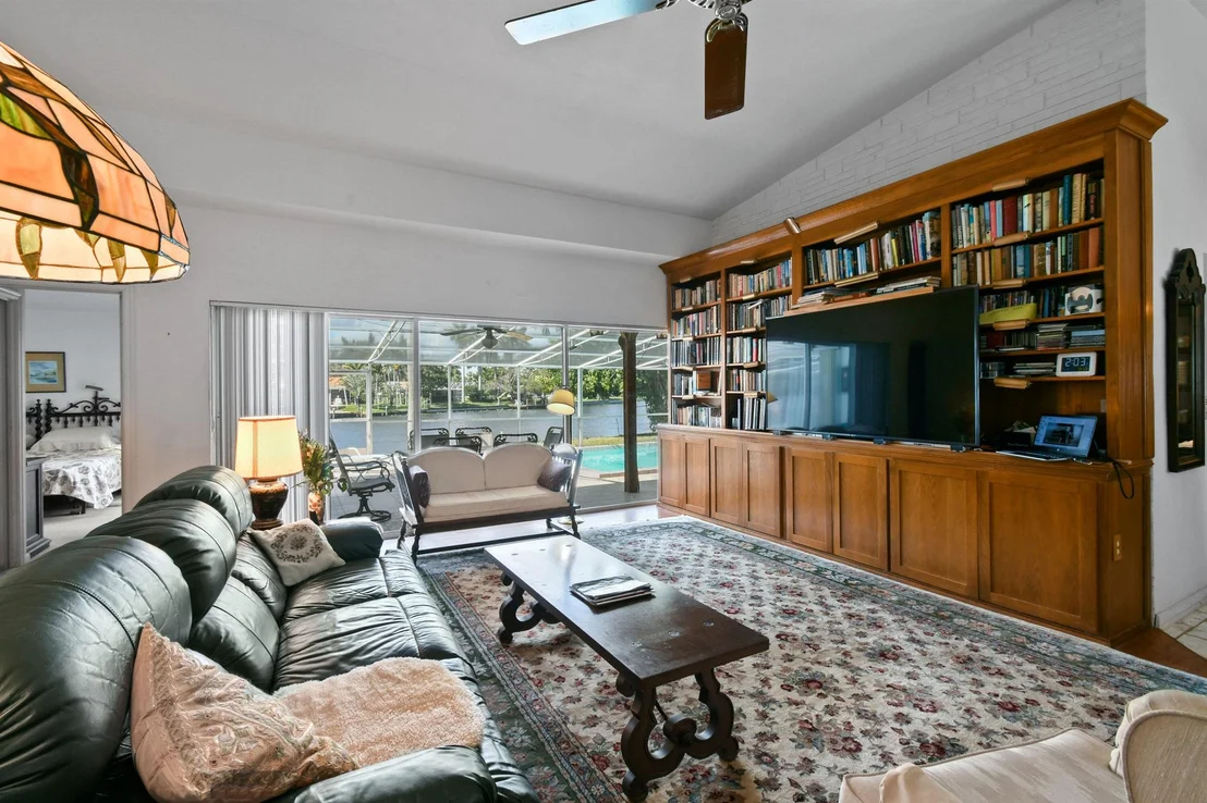 Photo of 7945 Pine Tree Lane