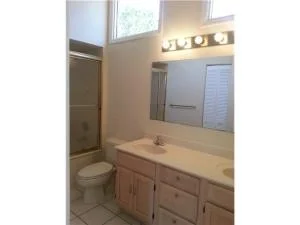 Photo of 15211 110th Avenue N