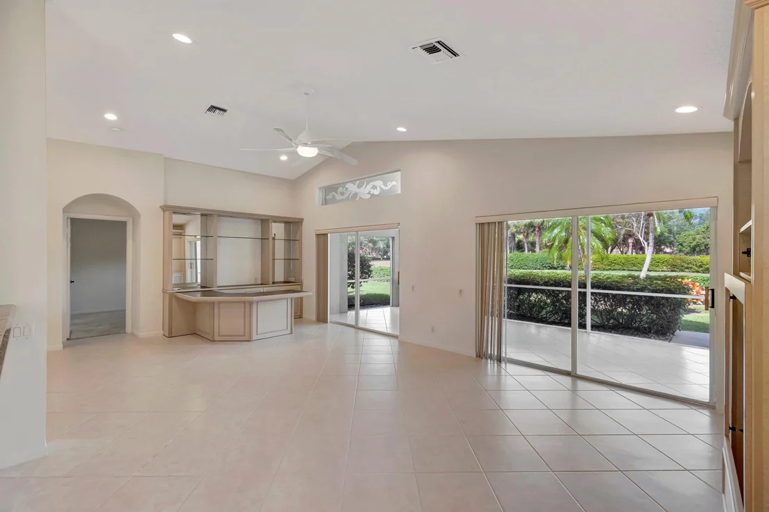 Photo of 6661 Sherbrook Drive