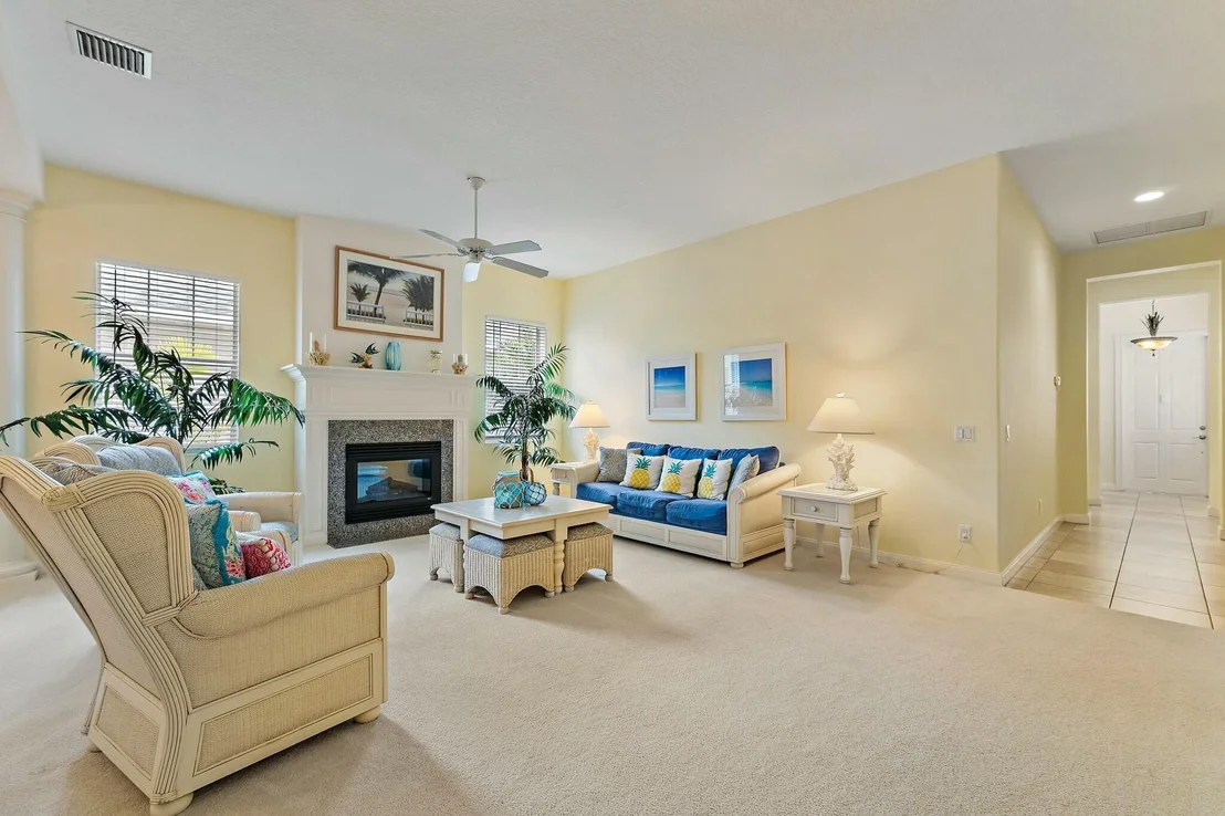 Photo of 2628 W Community Drive