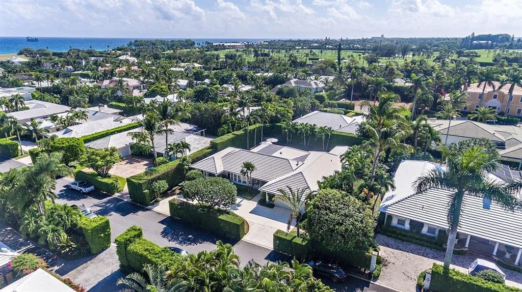 Photo of 272 Tradewind Drive