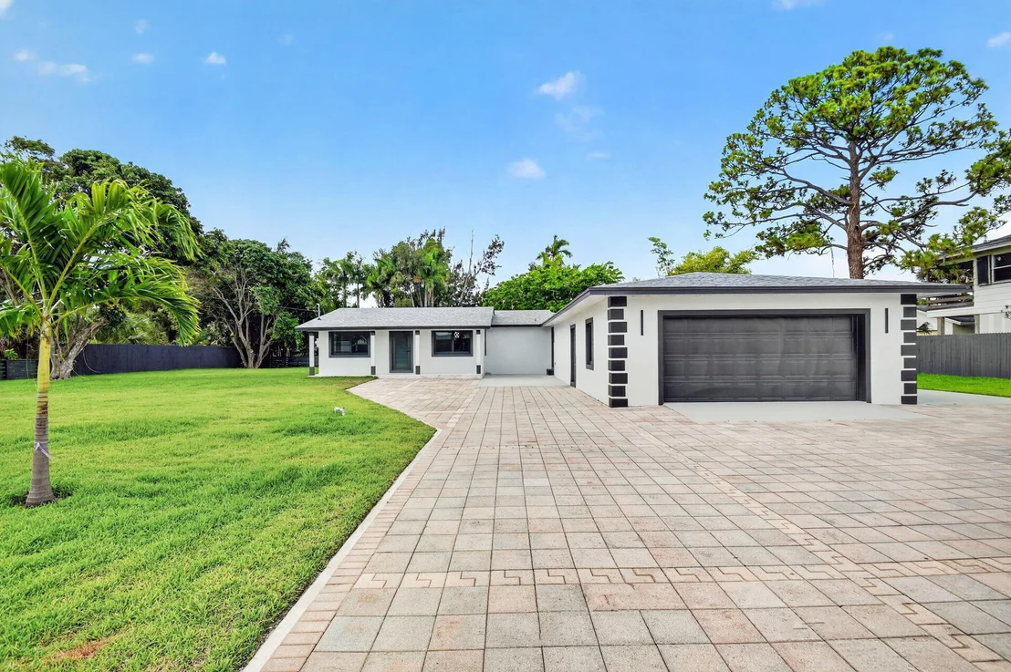 Photo of 3192 Riddle Road