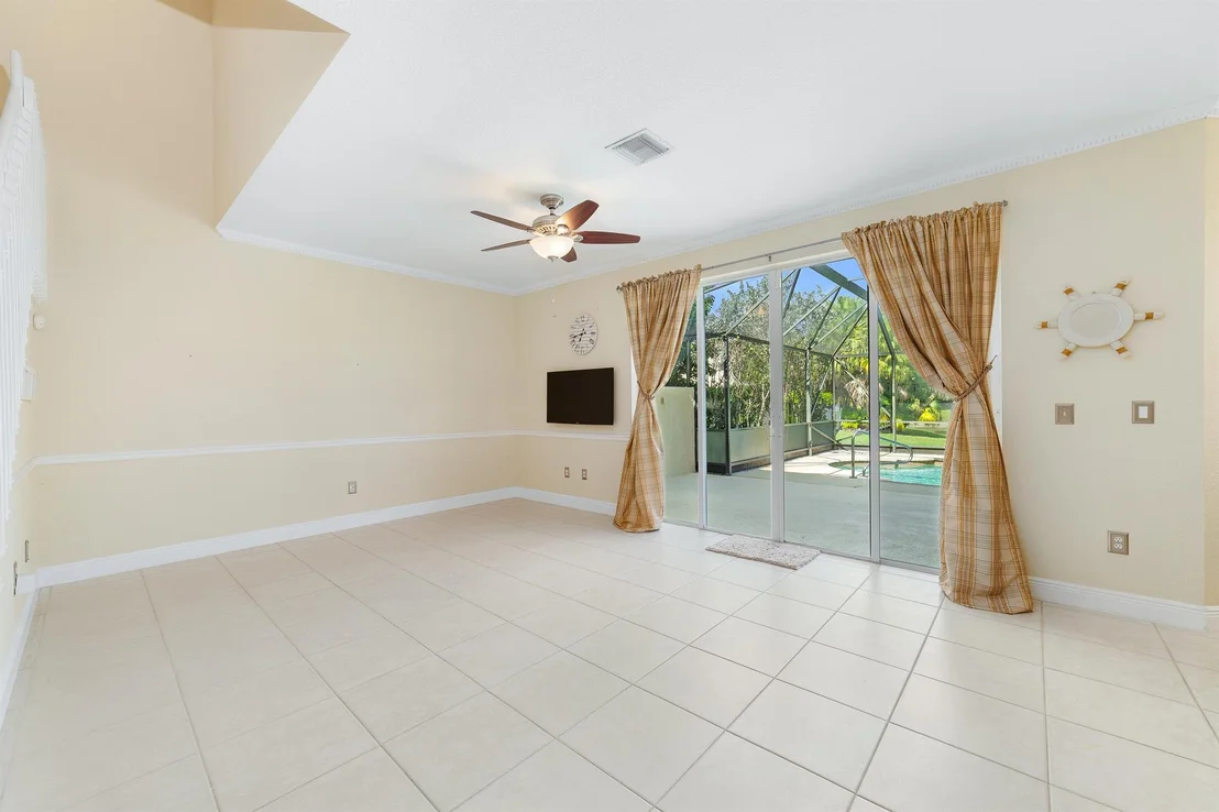 Photo of 7671 Oak Grove Circle