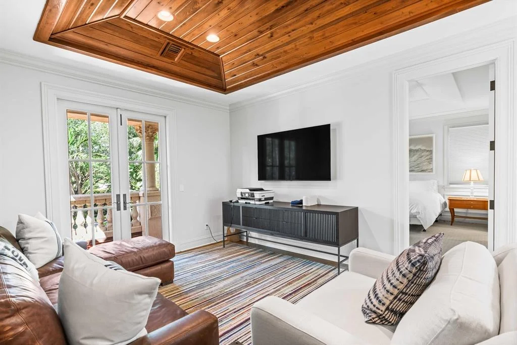 Photo of 406 Mariner Drive