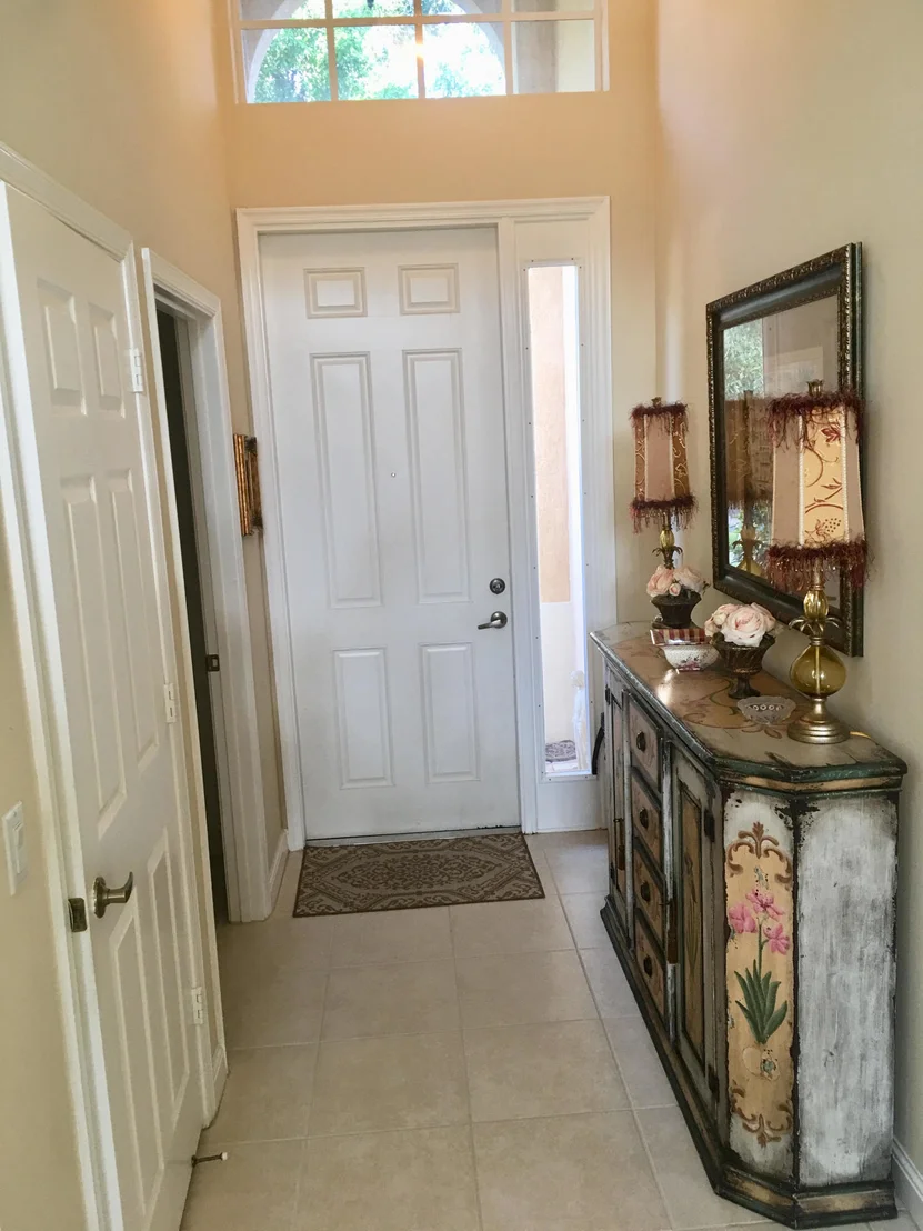 Photo of 1617 W Classical Boulevard