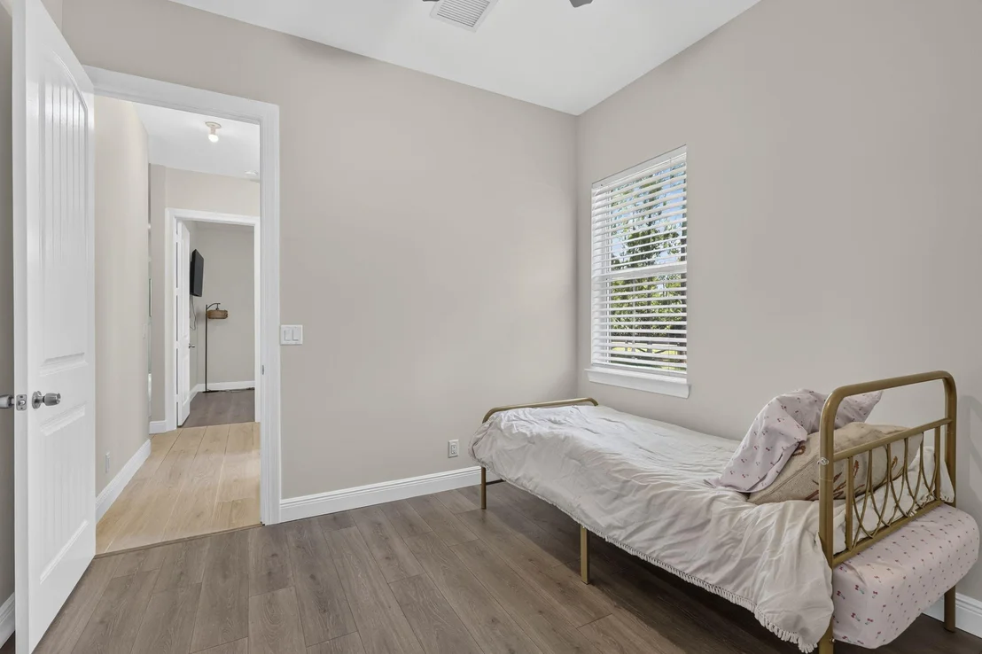 Photo of 17519 Tangerine Boulevard