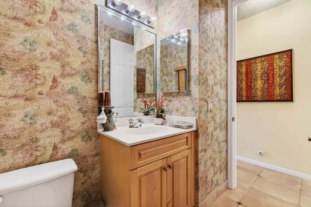 Photo of 6807 W Liseron W