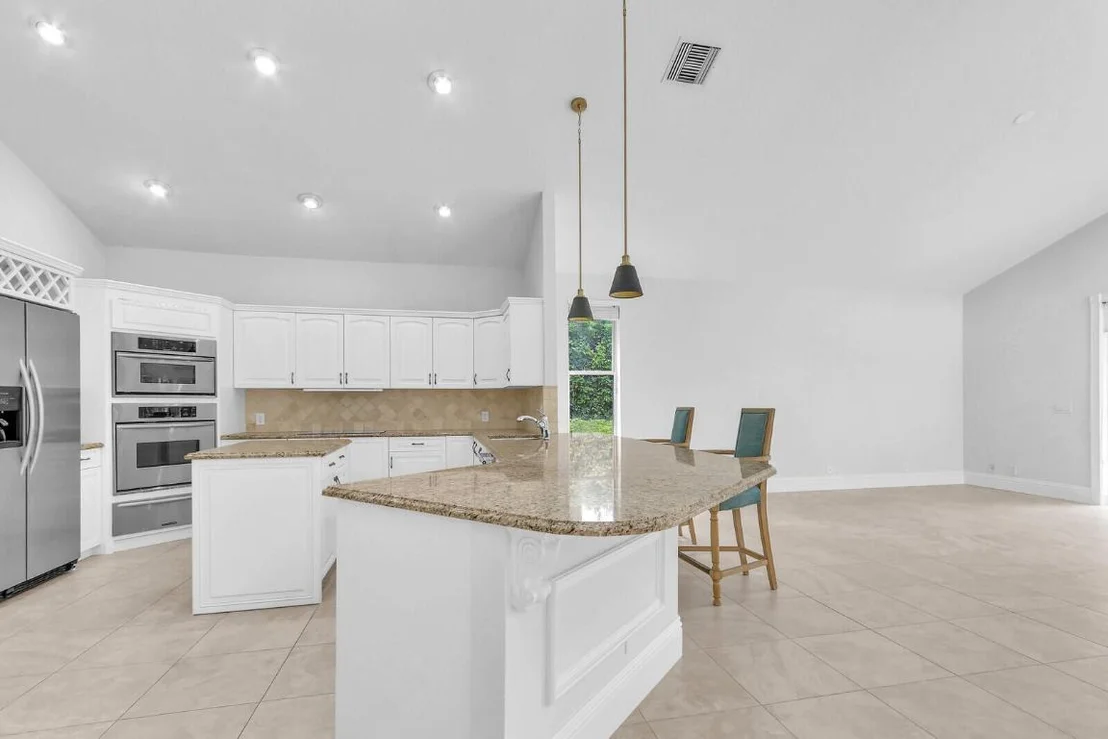 Photo of 18517 SE Heritage Drive