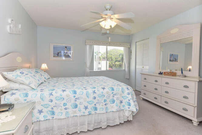 Photo of Unit D2 at 305 Knotty Pine Circle