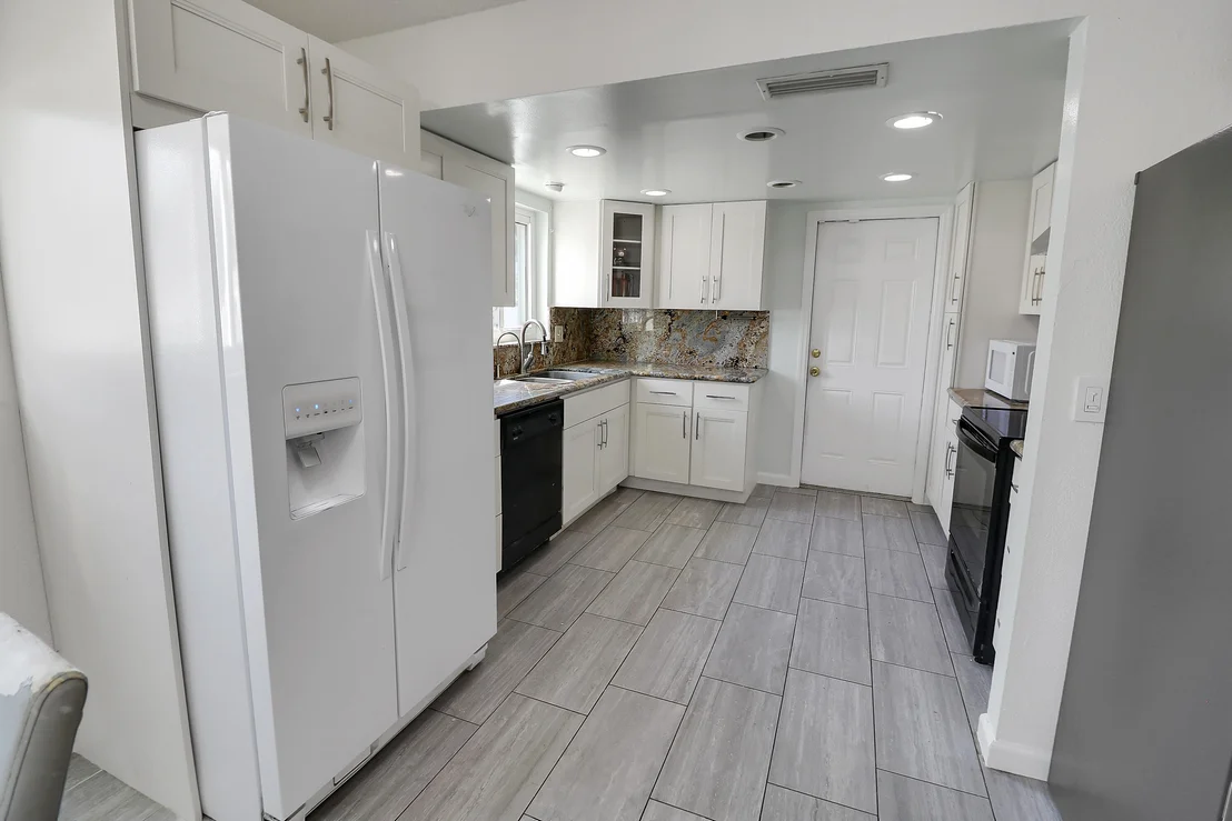 Photo of 2233 NW 3rd Avenue