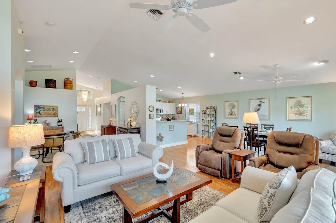Photo of 7365 Lugano Drive