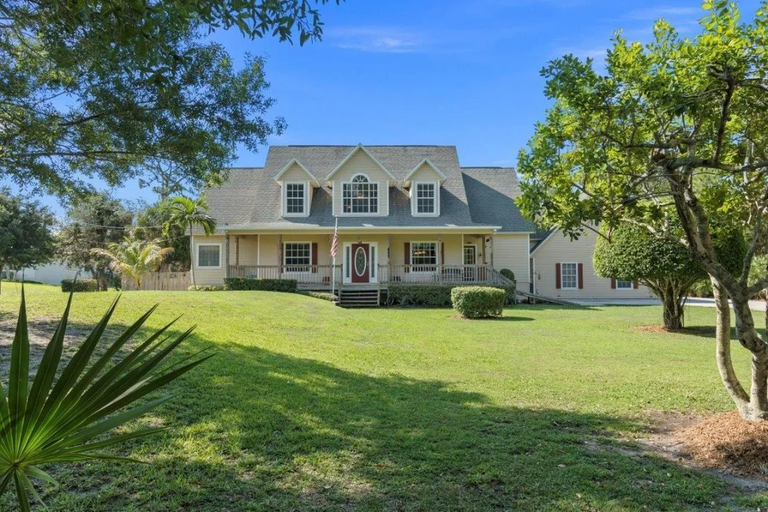 Photo of 405 SE Salerno Road