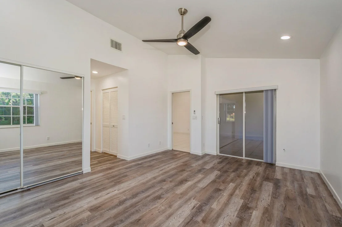 Photo of 7927 Coral Pointe Drive