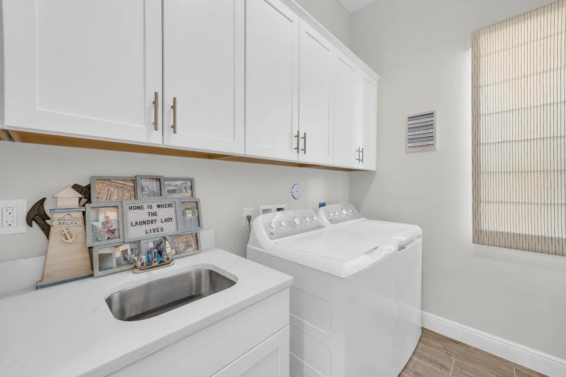 Photo of 668 SW Riverwatch Place