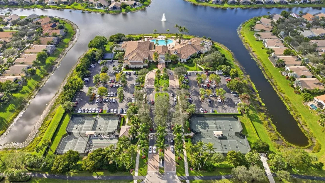 Photo of 8752 Palm River Drive