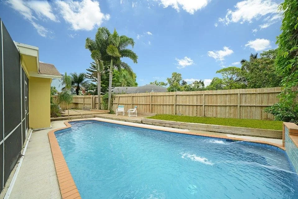 Photo of 4943 Acorn Drive
