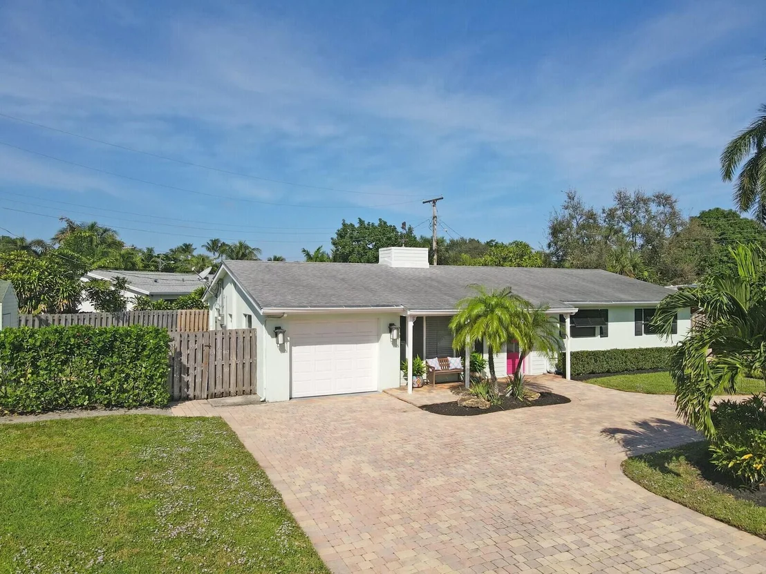 Photo of 301 Enfield Road
