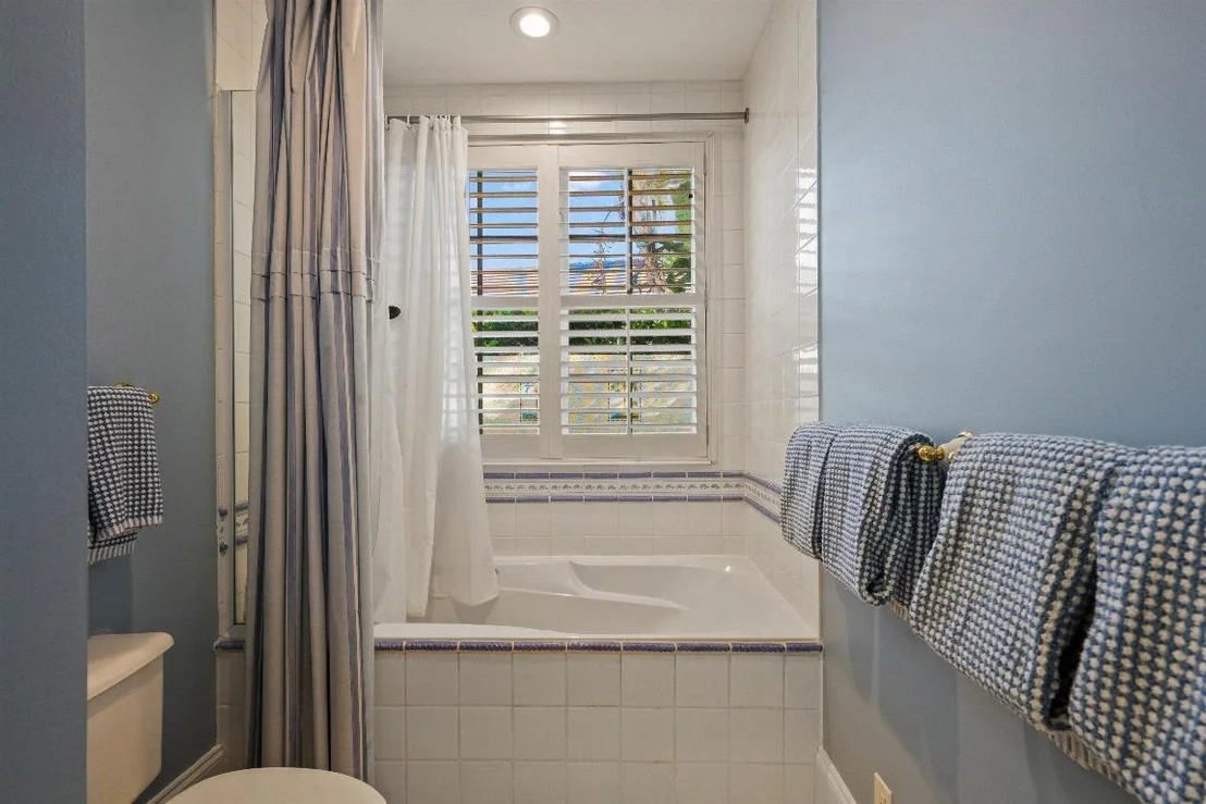 Photo of 258 Locha Drive