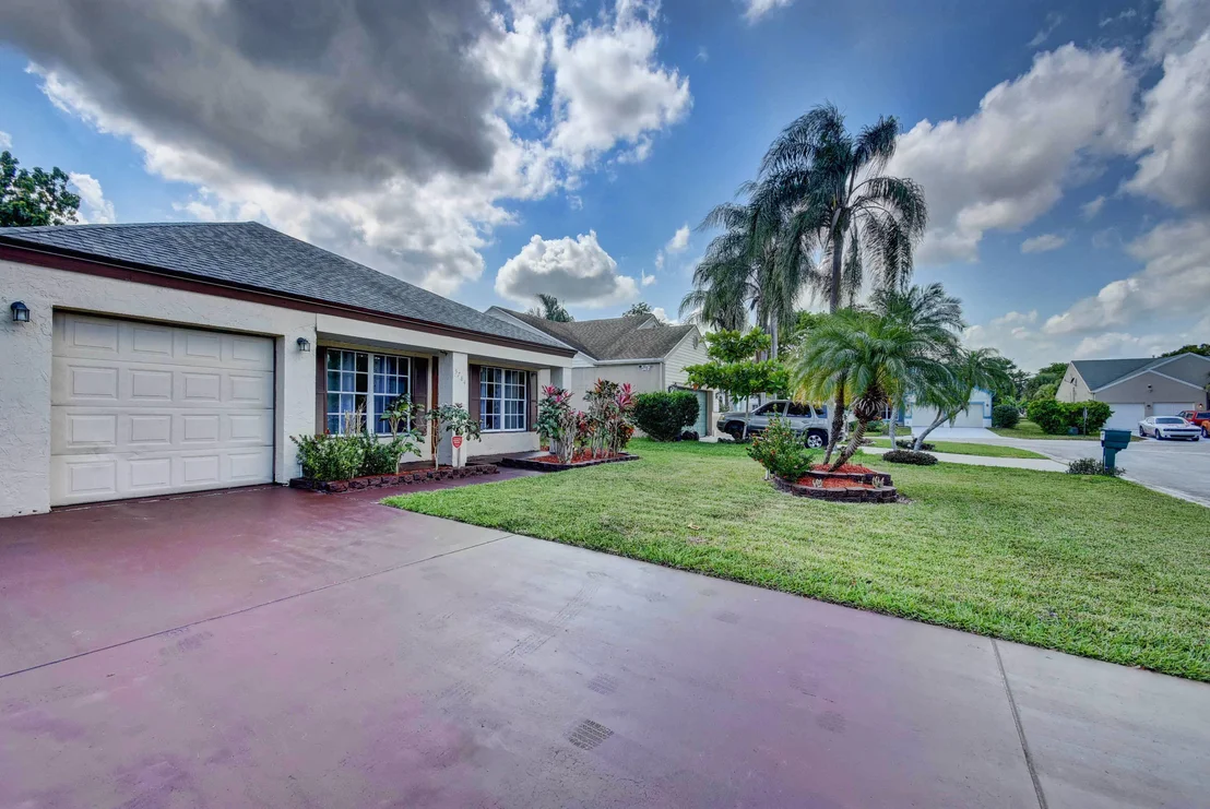 Photo of 5784 Pebble Brook Lane
