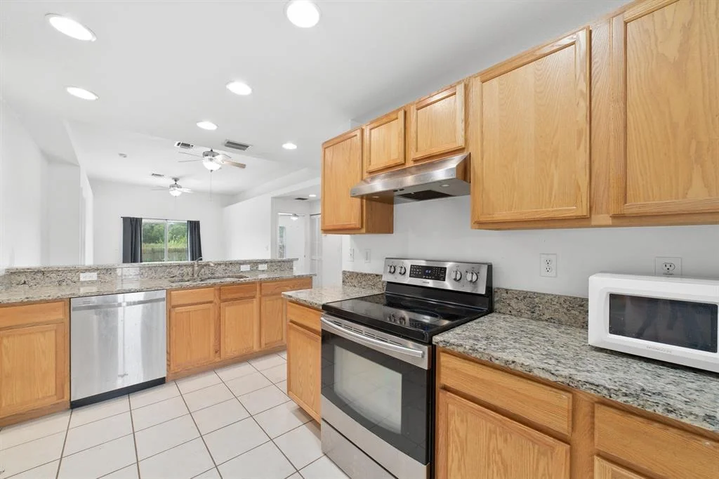 Photo of 6934 Mitchell Street