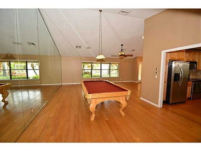Photo of 17854 Foxborough Lane