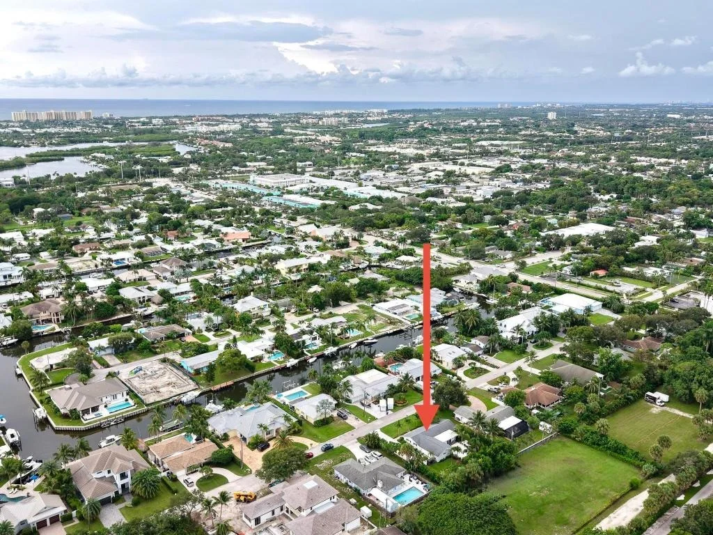 Photo of 924 Pompano Drive