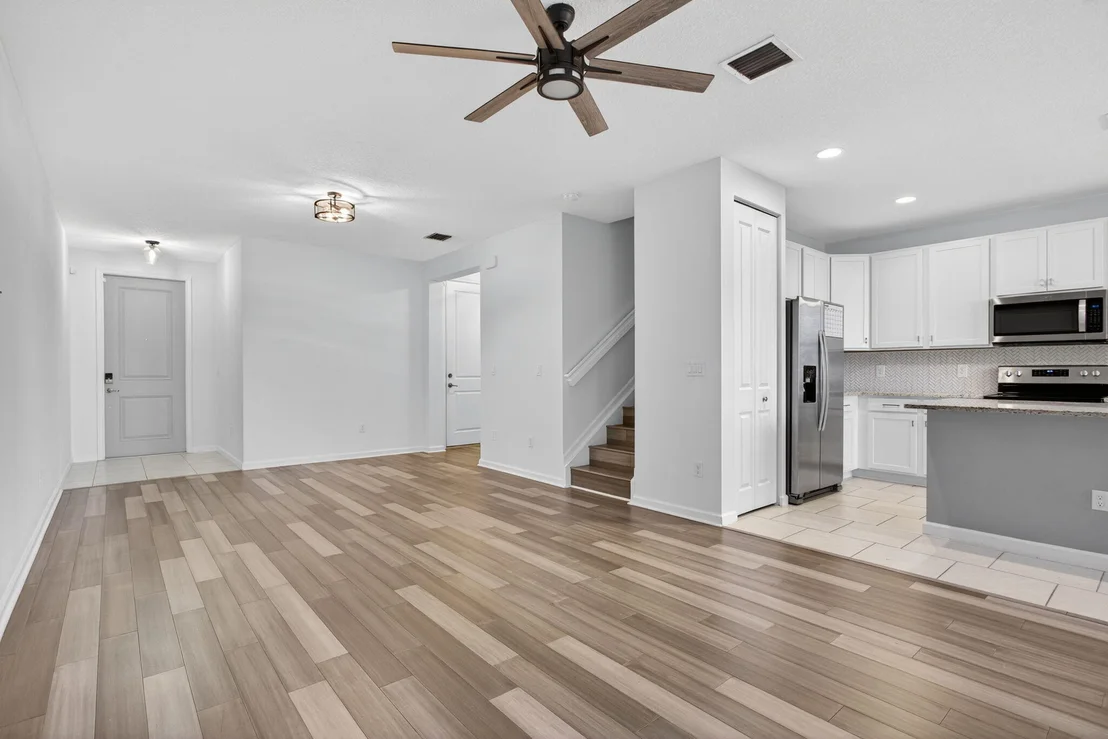 Photo of 325 NW 33rd Lane
