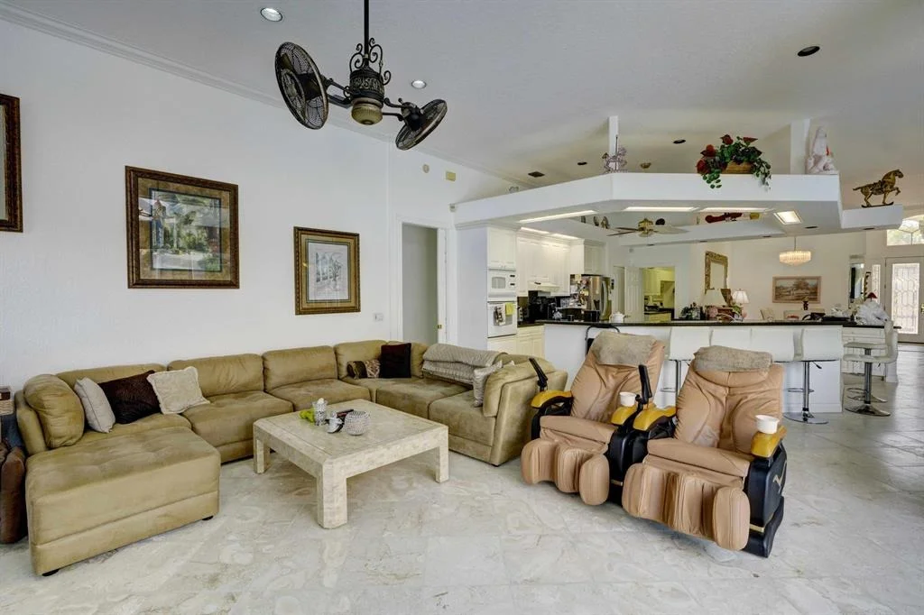 Photo of 8809 SE Water Oak Place