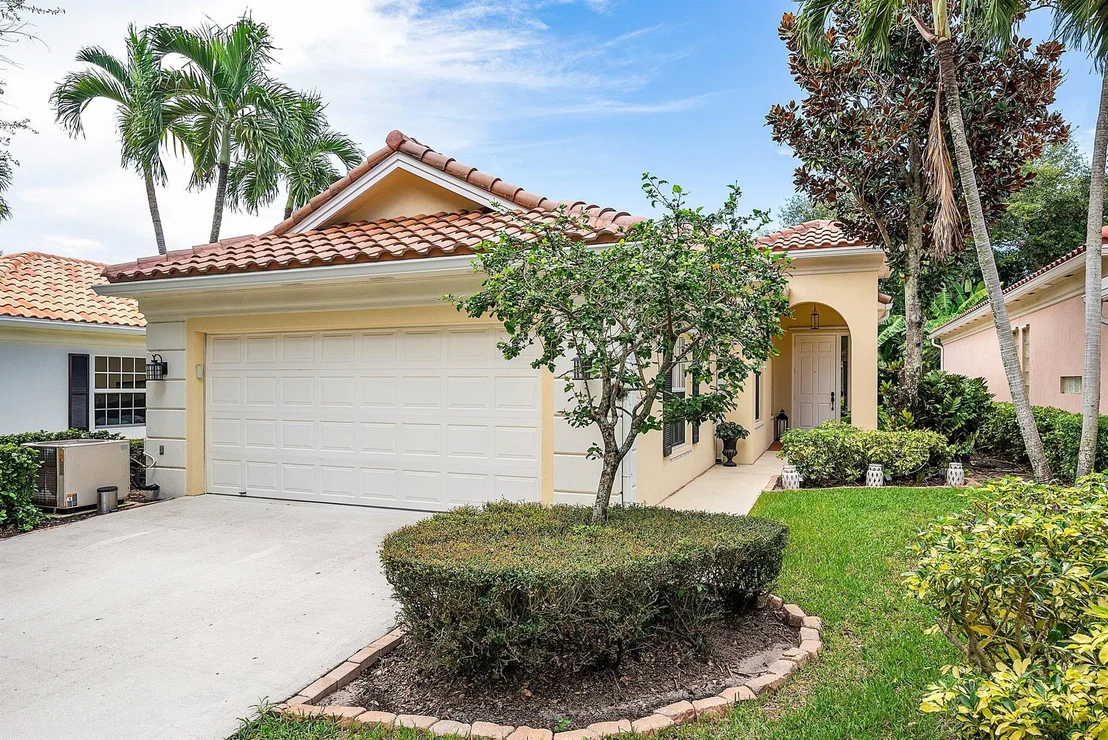Photo of 2048 Valencia Drive