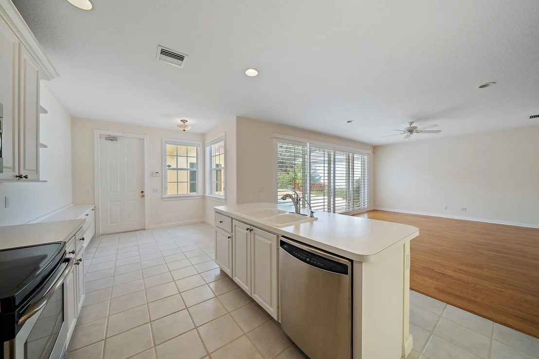 Photo of 129 Barbados Drive
