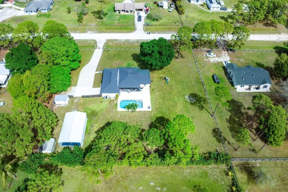 Photo of 18312 Orange Grove Boulevard