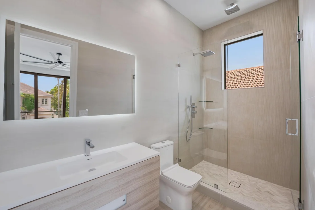 Photo of 948 Banyan Drive