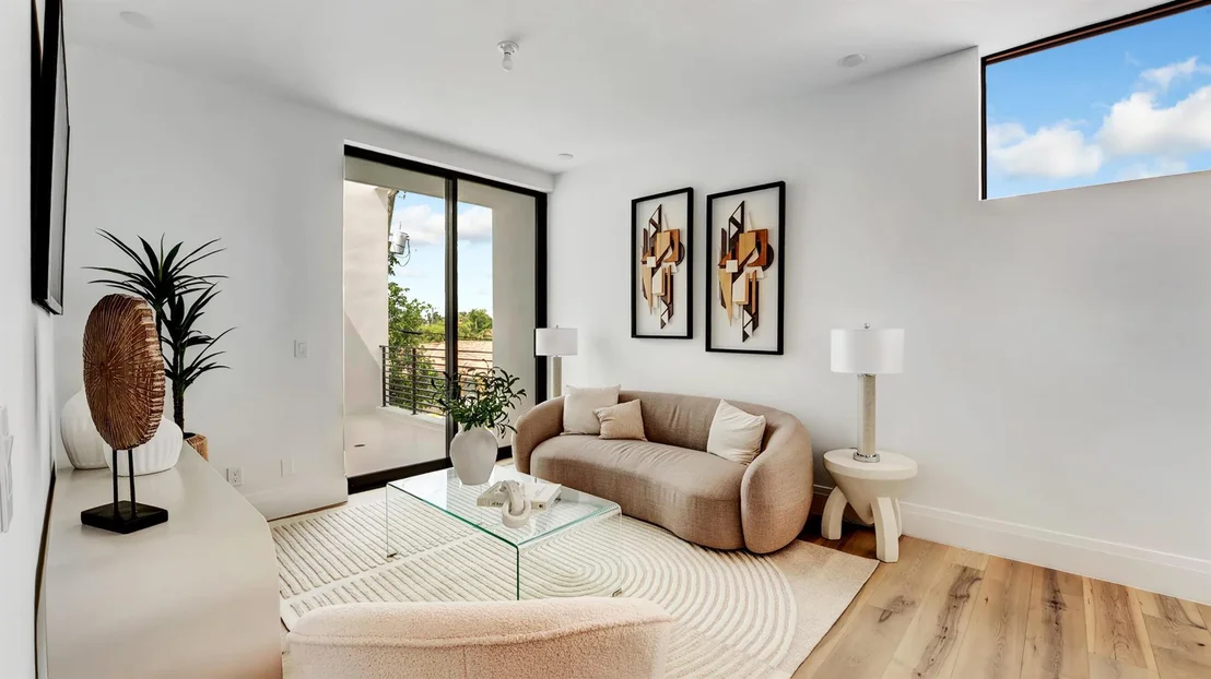 Photo of 812 Malaga Drive