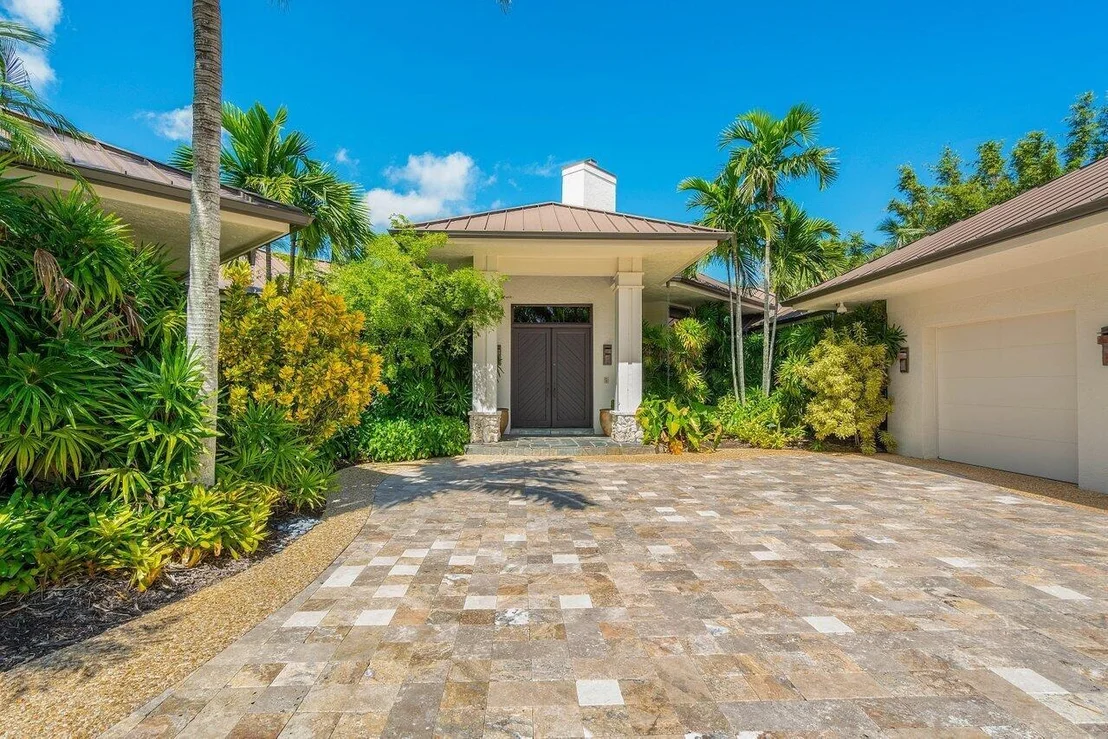Photo of 6400 SE Inlet Way