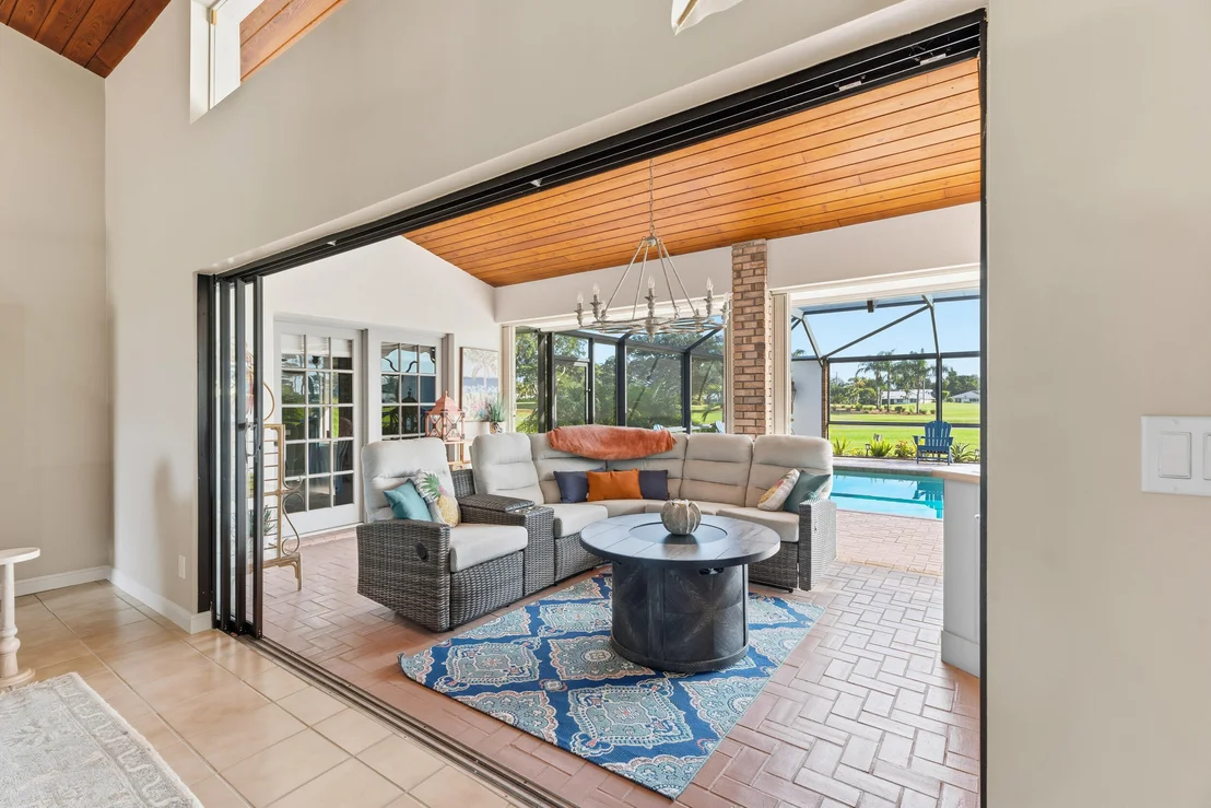 Photo of 427 Glenbrook Drive