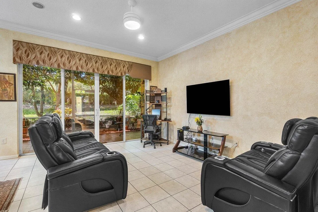 Photo of 9034 Alexandra Circle