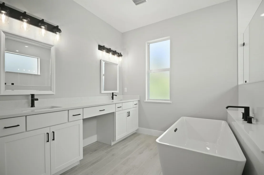 Photo of 4742 SE Starling Way
