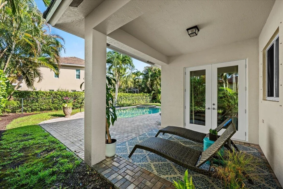 Photo of 464 Oriole Lane