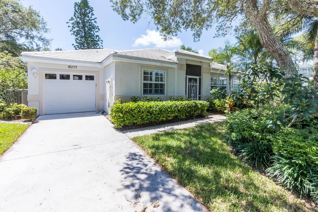 Photo of 18253 SE Fairview Circle