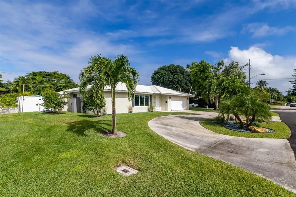 Photo of 611 Sunshine Drive