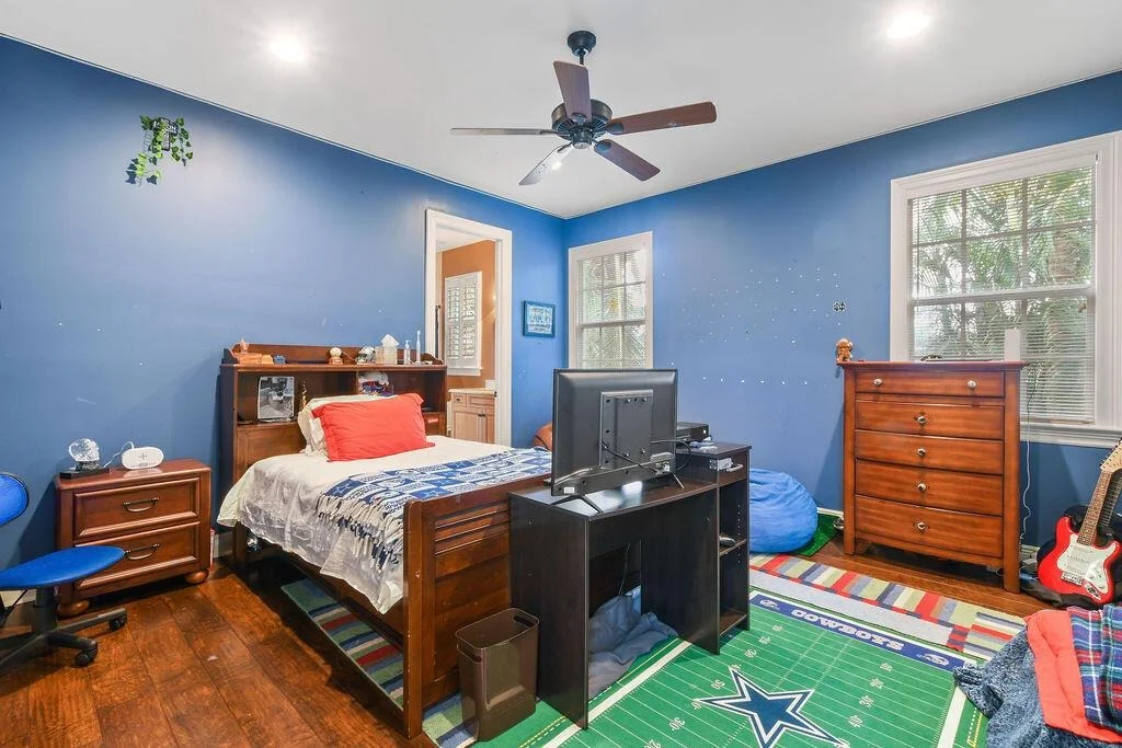 Photo of 3338 Greenway Drive