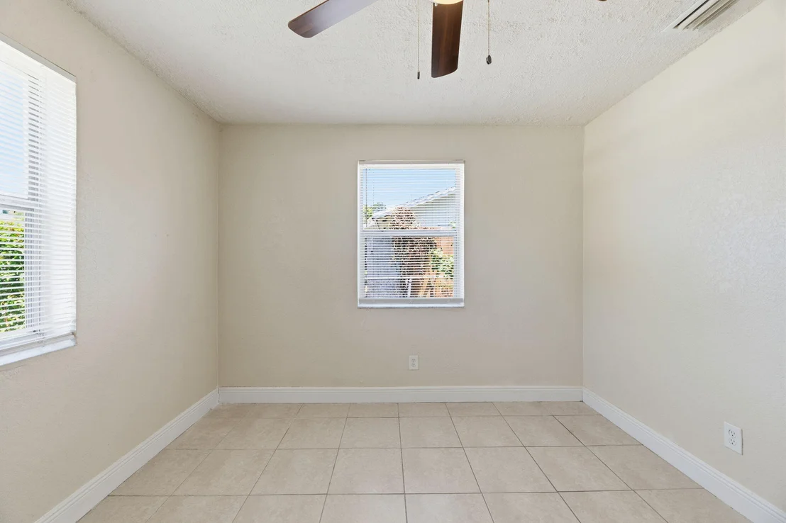 Photo of 4888 Prince Drive